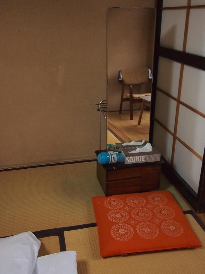 Ishiba Ryokan Hiroszaki Szoba fotó